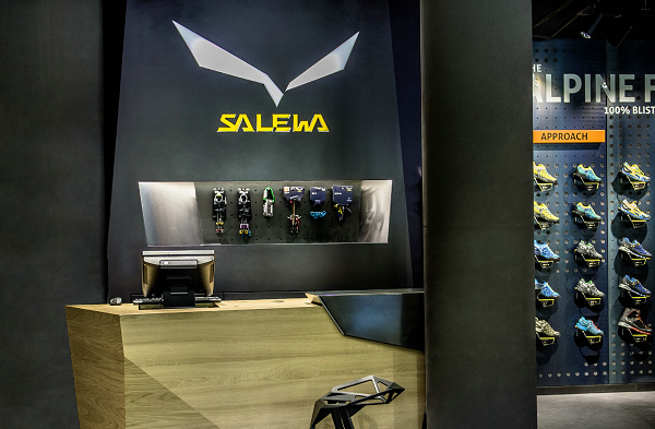 長春 Salewa 沙樂華旗艦店、實體店