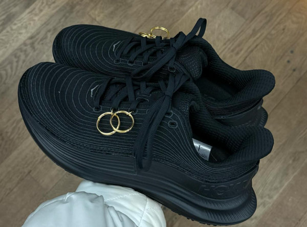 BLACK CDG x HOKA ONE ONE 聯(lián)名最新鞋款釋出