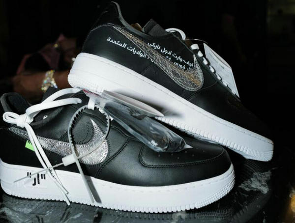 Off-White x Nike Air Force 1 稀有聯(lián)名鞋款.jpg